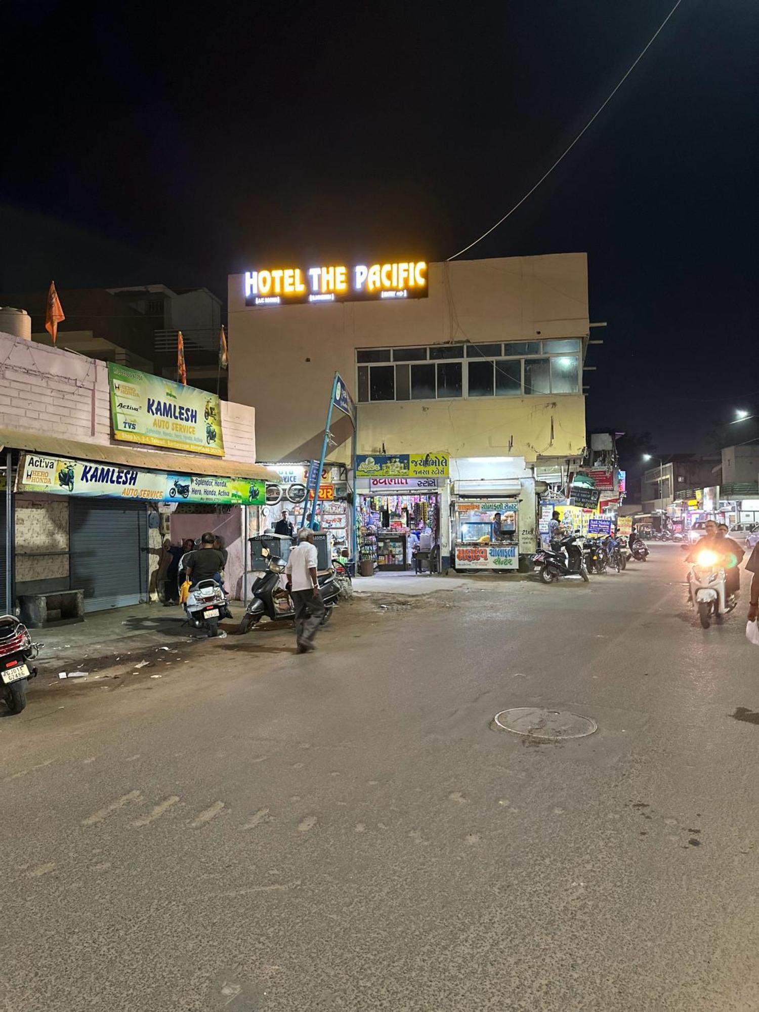 Hotel The Pacific Ahmedabad Airport Kültér fotó