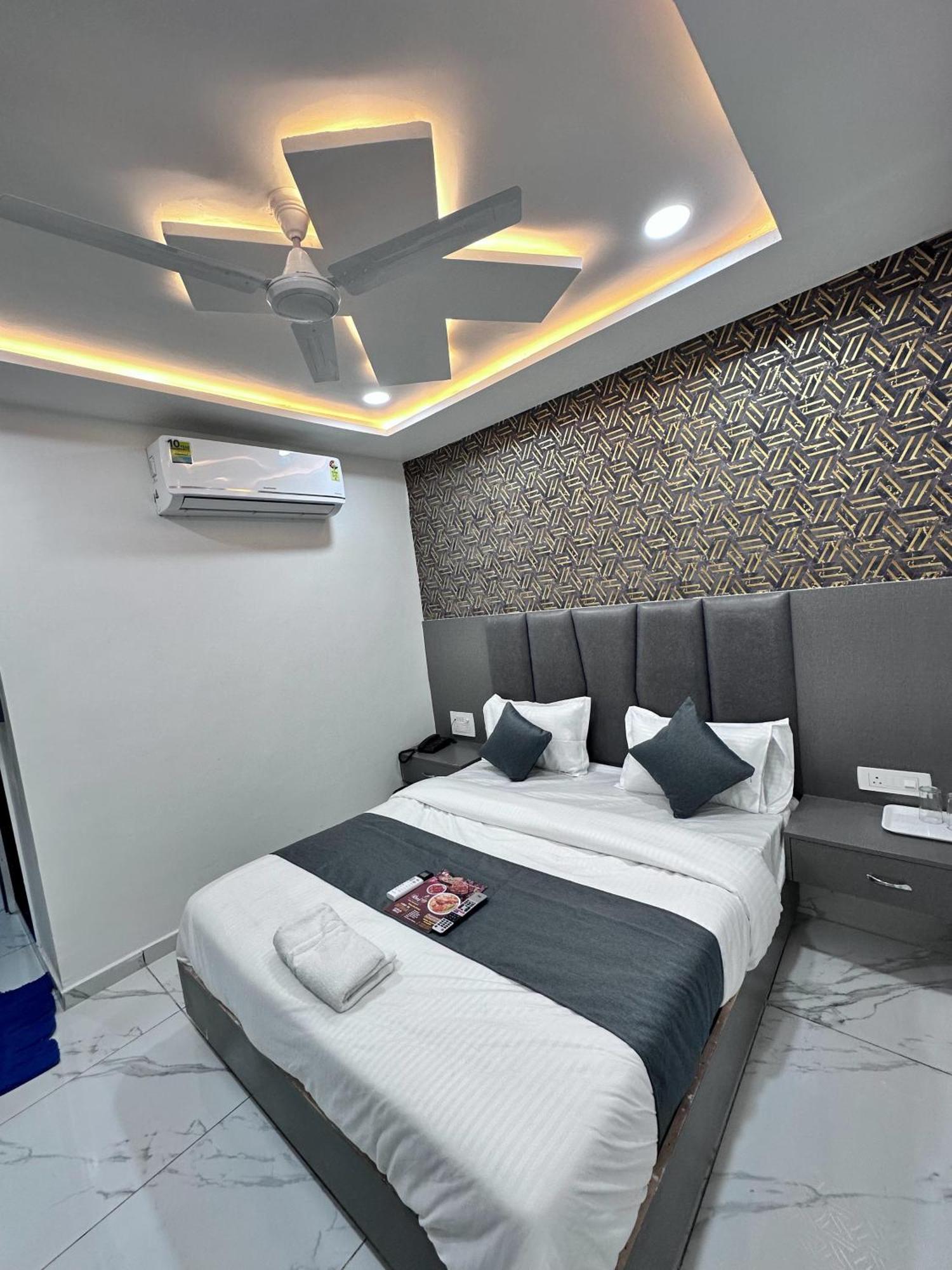 Hotel The Pacific Ahmedabad Airport Kültér fotó