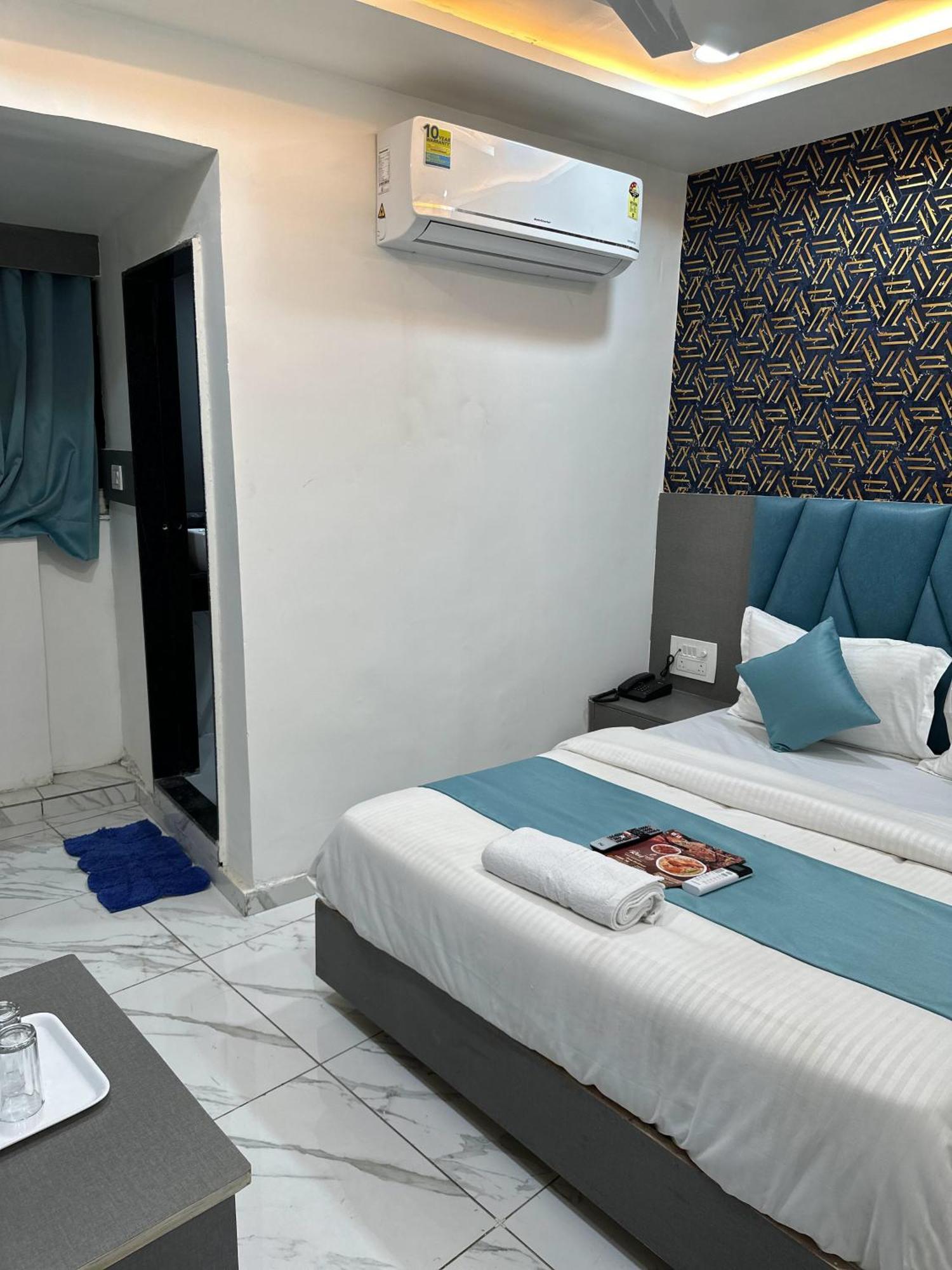 Hotel The Pacific Ahmedabad Airport Kültér fotó