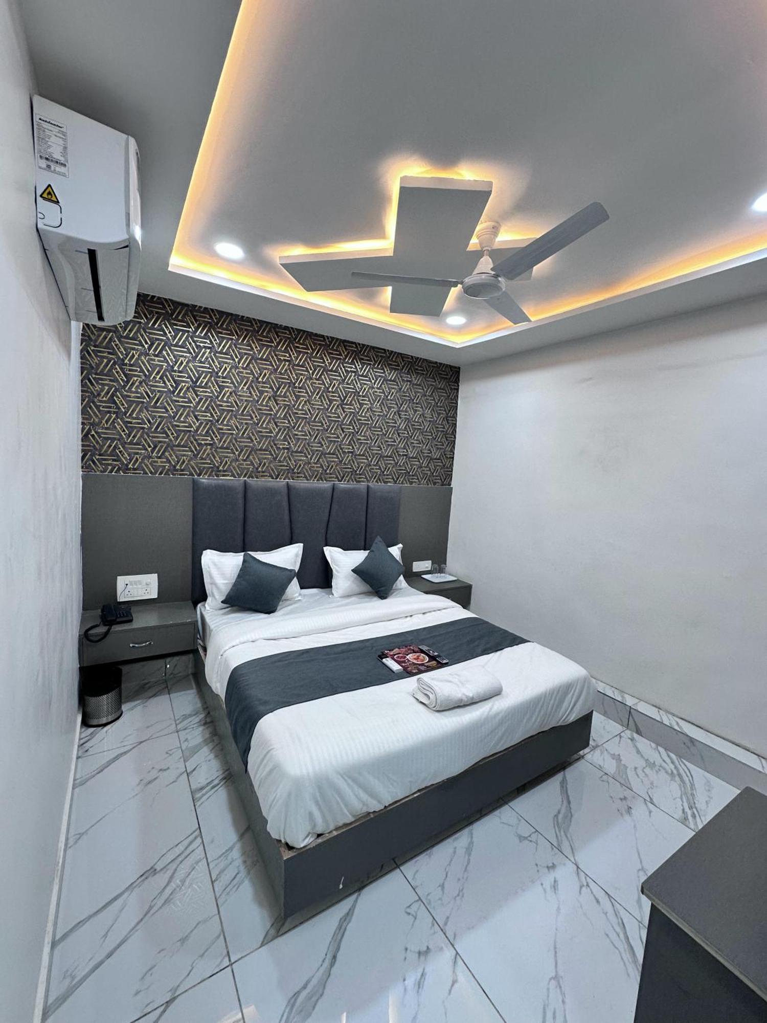Hotel The Pacific Ahmedabad Airport Kültér fotó